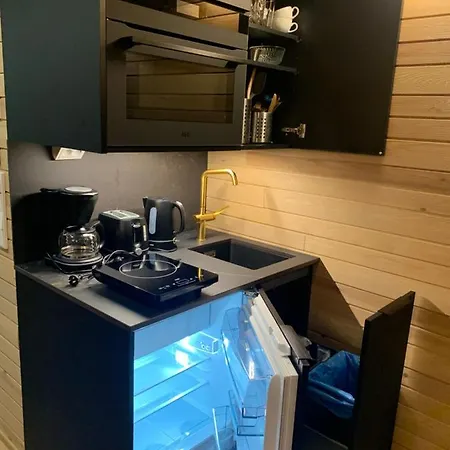 샬레 Auroras Karhu *